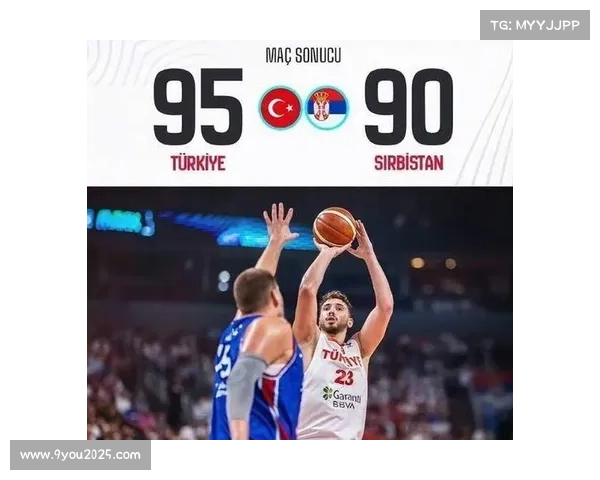 申京与双塔搭档展现内线统治力 助力球队攻防兼备