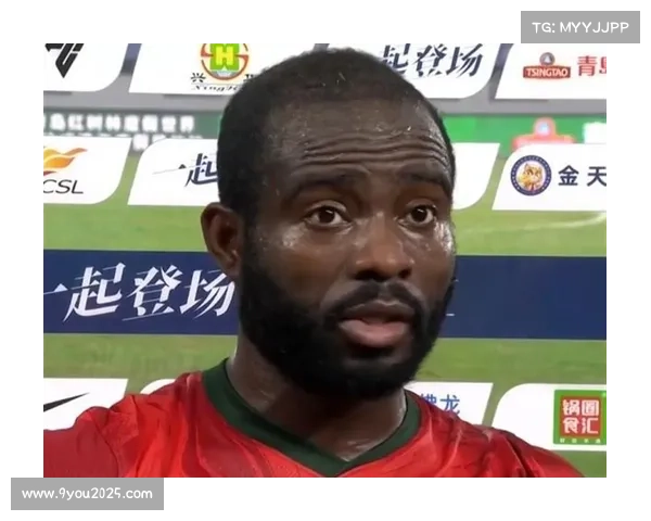 成都赛区球迷种族歧视事件，两涉事者被拘